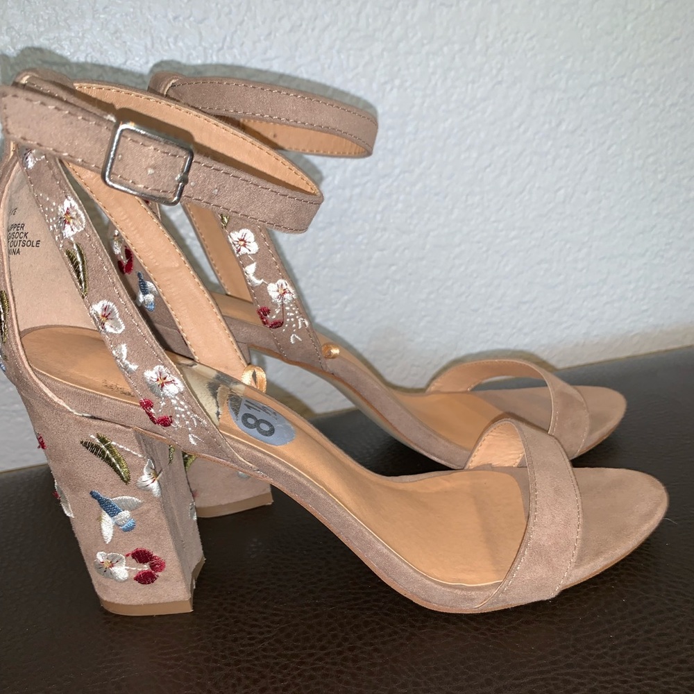 🚫SOLD🚫❤️Madden Girl Block heel sandals 8.5